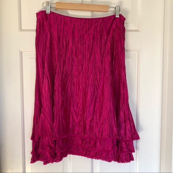 Calvin Klein • Fuschia crinkle silk skirt - Picture 2 of 4